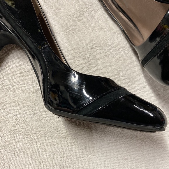 Moda Reflex Black Patent Leather Round Toe Rubber Sole Pumps Size 9 - Picture 12 of 12